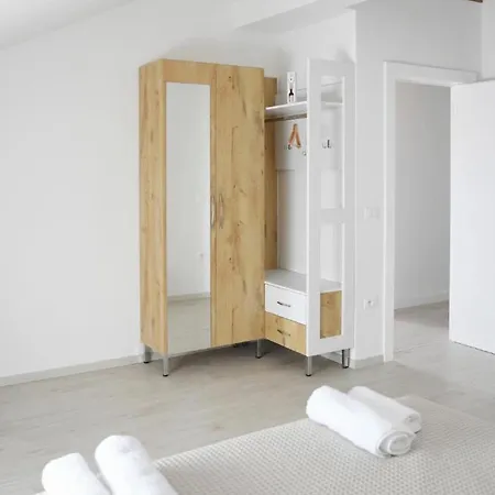 Old Olive Apartment